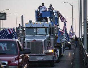 Portland mayor urges restraint, renunciation of violence after fatal shooting