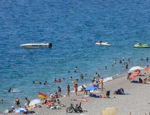 Heatwave across Turkey continues as mercury rises