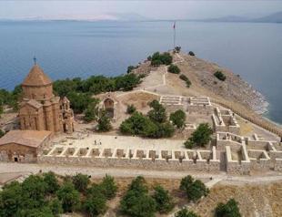 Akdamar Church to hold mass with COVID-19 measures