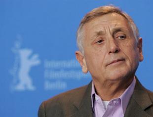 Oscar-winning Czech director Jiri Menzel dies at 82