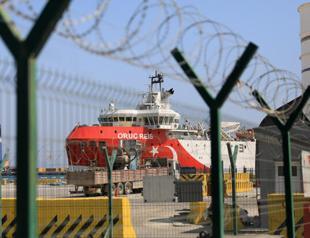 Top EU official praises Turkish ship returning to port