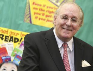 Forrest Gump author Winston Groom dead at 77