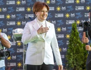 Akşener gets re-elected as chair of İYİ Party