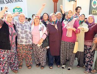 Women villagers celebrate decision to terminate thermal power plant plans