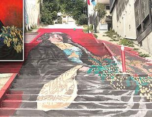 Famous painter’s masterpiece reflected on Istanbul stairs