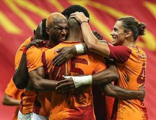 Galatasaray move to UEFA Europa League playoff round