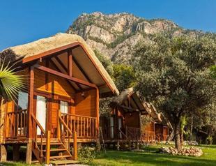 Holidaying in makeshift homes of Antalya to continue until November