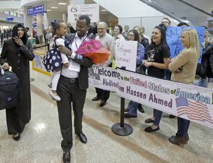 Trump plans to slash refugee admissions to US to record low