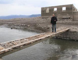 Remains of 15th-century mosque come to light due to drawdown