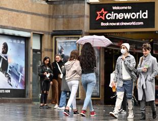 Cineworld may close US and UK theaters after Bond film delay