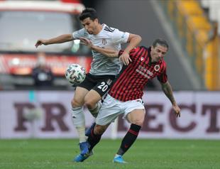 Beşiktaş faces crisis after losses in Turkish Süper Lig