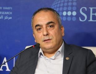 Turkish lawmaker Markar Esayan dies at 51