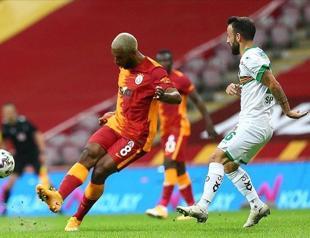 10-man Galatasaray lose to Aytemiz Alanyaspor at home