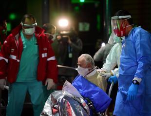 Europe tightens virus curbs as global cases top 40 million