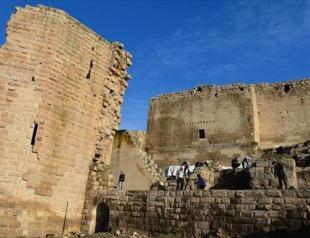 Nine-century-old Harran Palace’s gate unearthed