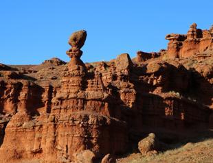 ‘Land of Red Fairies’ aims to host half million tourists