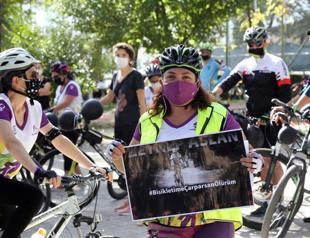 Cyclists raising voice against road accidents killing bikers