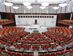 Turkish parliament condemns Macron over remarks on Islam