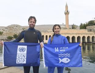 Freediving champion dives into sunken city to raise environmental awareness