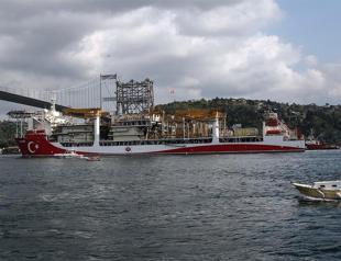 Kanuni drillship sets sail for Black Sea
