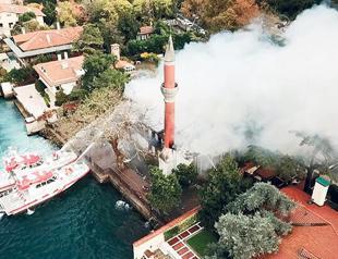 Istanbuls historical waterfront mosque to be open to worship in 2022