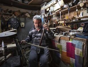 Turkish luthier revives 800 rare musical instruments