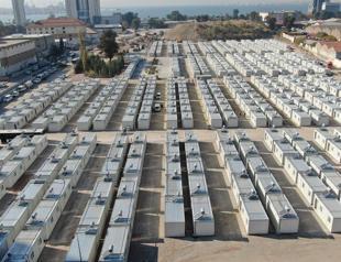 First residents take shelter in ‘container city’ in quake-hit İzmir