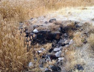 Lake withdrawal reveals ancient port