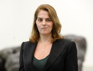 Artist Emin demands Downing St remove artwork