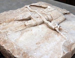 Gladiator relief examined at Troy museum