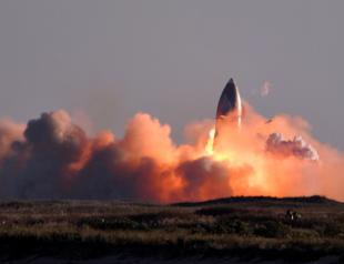 SpaceXs Starship prototype explodes on landing after test launch