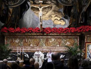 Christmas celebrated under pandemic’s shadow