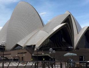 Opera to return to Sydney after virus hiatus