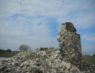 Treasure hunters destroy historic chapel in Aegean town