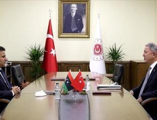 Turkish defense minister meets Libyan counterpart