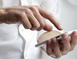 Households spend $500 on communication in 2020