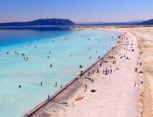 Lake Salda hosts over 800,000 visitors in 2020