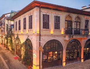 Hotel-museum presents artifacts from 5 periods