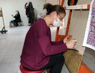 Mamluk style handmade carpets adorn homes in Japan