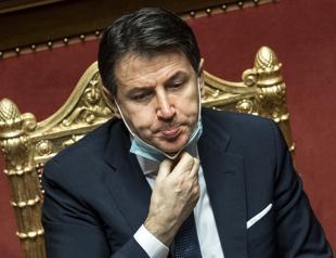 Italian PM wins crucial vote in Senate with very thin margin