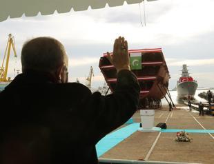 Turkeys navy to be in strong position with 5 major projects: Erdoğan