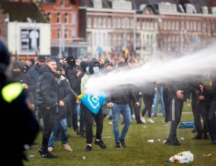 Borders tightened as coronavirus curfew fury spills over