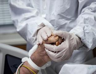 Virus cases still hovering at alarming level, says Turkish health minister