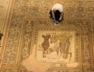 Artworks at Zeugma Mosaic Museum under control of experts