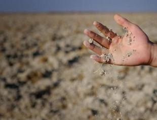 Turkey’s biggest basin, sinkhole struggles with drought