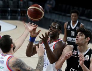 Anadolu Efes get home win against Beşiktaş