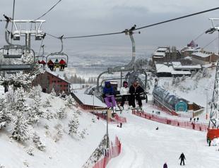 Winter wonderland in eastern Turkey attracts tourists