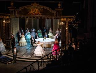 As third wave rages, show goes on at Sofia opera