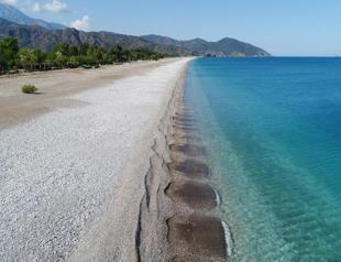 Turkish police detain gang selling Patara beach sand