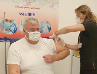 Ukraine’s ambassador to Turkey receives first CoronaVac jab